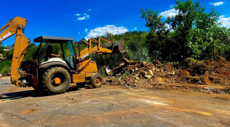 Operação Cidade Limpa já recolheu mais de MIL caminhões de entulho em Pedro Leopoldo